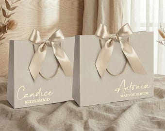 Custom Name Bridesmaid Proposal Gift Bag, Elegant Personalized Bridesmaid Gift Bag with Ribbon Tie