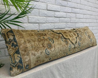 Oreiller kilim marron rustique, housse de coussin longue vintage 12 x 48 fait main, oreiller lombaire déco bohème, coussin de chemin texturé pour canapé ou lit