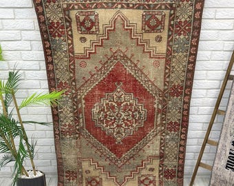 Handmade Runner Rug, Wide Runner Rug, Wool Turkish Runner Rug, Handmade Oushak Rug Runner, Vintage Runner Rug, Hallway Rug, 3.5x5.8 ft