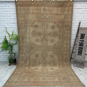 Tappeto rosa da fattoria 5x9, tappeto vintage fatto a mano, tappeto turco Oushak, tappeto grande, tappeto orientale da soggiorno, tappeto rettangolare in lana 5,7x9 piedi immagine 1