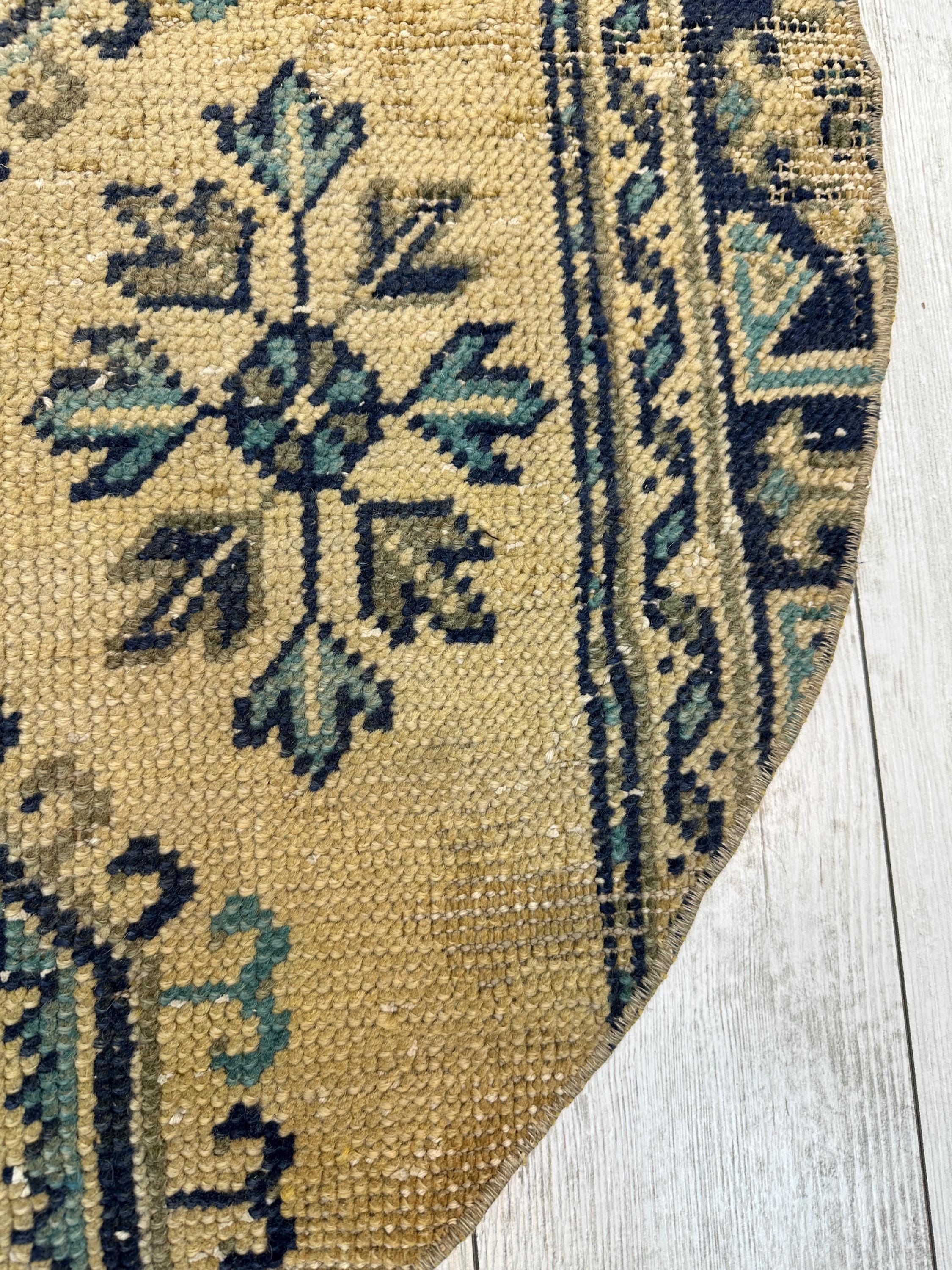 Handmade 3x3 Round Turkish Rug, Distressed Wool Turkish Rug, Rustic ...