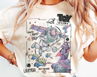 Retro Buzz Lightjahre Comfort Farben Shirt, Disney Toy Story Shirt, Magic Kingdom T-Shirt, Disneyland Familie Passendes T-Shirt, Disney Urlaub Shirts