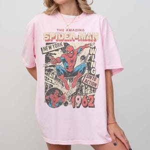 K&ouml;nnte beinhalten: Set aus drei Keramikbechern mit gesprenkelter, matter Oberfl&auml;che. Jeder Becher hat eine andere Farbe: hellblau, creme und grau. Die Becher haben ein schlichtes, modernes Design und einen bequemen Griff.