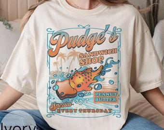 Camiseta retro de Disney Pudge's Sandwich Shop, camiseta de Lilo y Stitch Pudge el pez, Disney Pudge controla el clima, camiseta de Disney Family Trip 2025