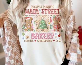 Retro Mickey Minnie peperkoek kerstshirt, Mickey Minnie Main Street Bakery shirt, roze Disney kerstshirt, shirt kerstfeest
