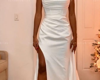 Minimalist mermaid wedding dress with slit. Mermaid wedding dress with detachable skirt. 2 in 1 custom wedding dress.
