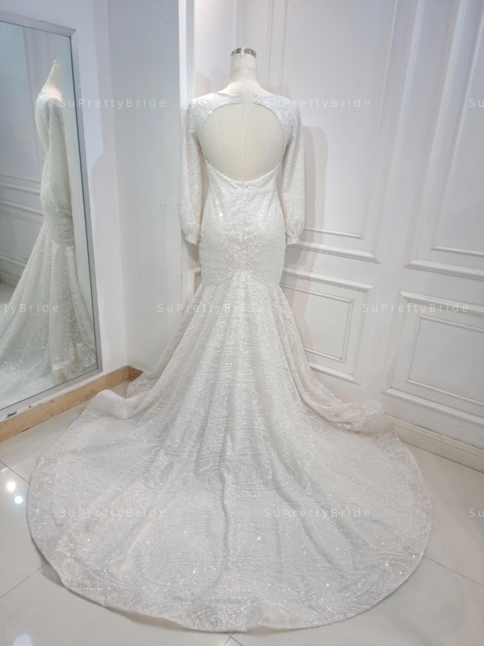 Long Sleeve Mermaid Wedding Dress Beautiful Open Back Mermaid Wedding