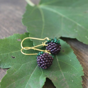 Beaded  earrings, bead earrings, seed bead earrings, blackberry earrings, beaded earrings, berry earrings, hand woven earrings, beaded berry