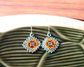 Pendientes cuadrados de abuela con cuentas japonesas hechas a mano