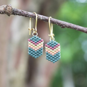 Tiny Chevrons // Beaded fringe earrings, bead earrings, seed bead earrings, dangle earrings image 4
