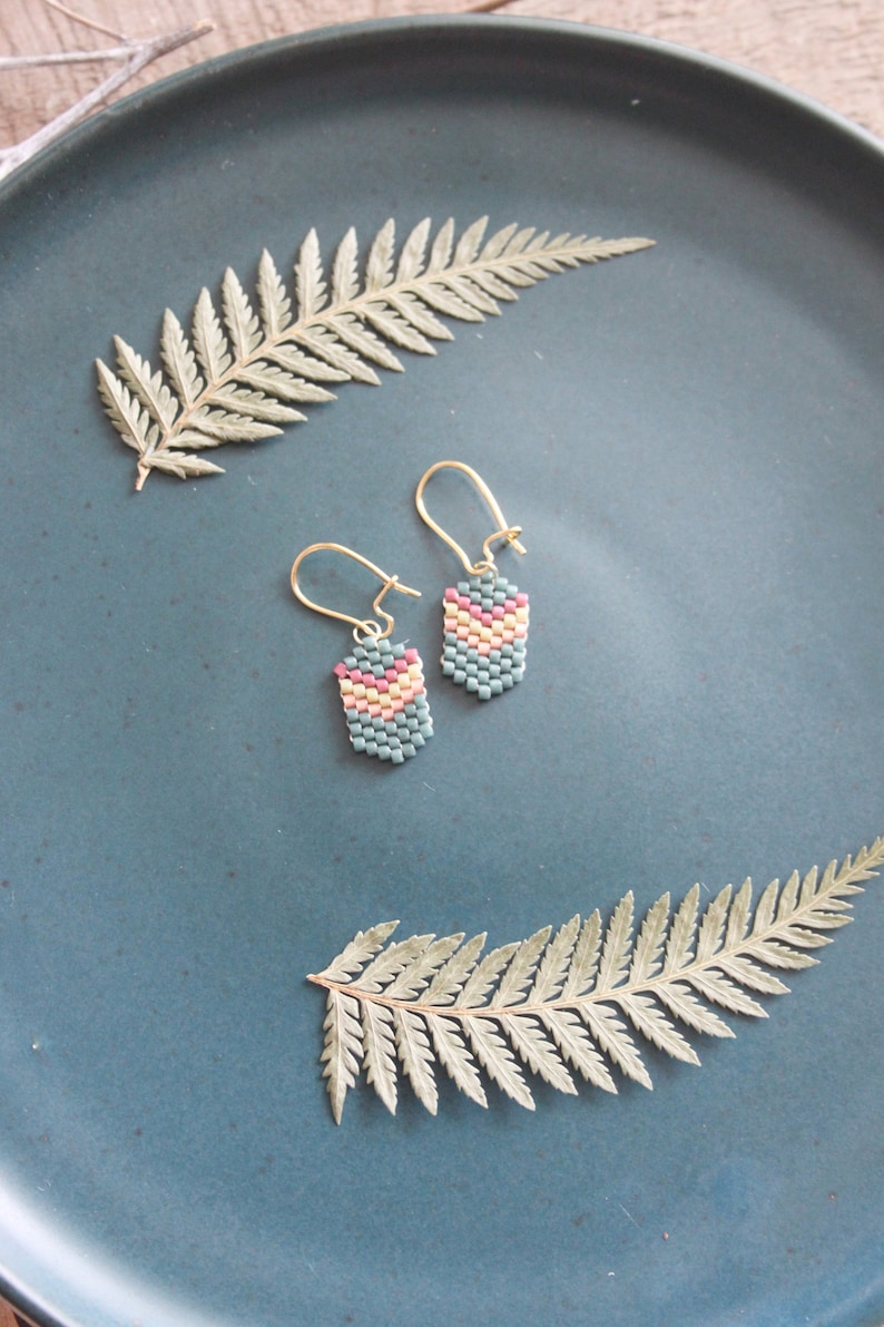 Tiny Chevrons // Beaded fringe earrings, bead earrings, seed bead earrings, dangle earrings image 2