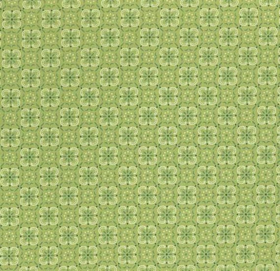 FABRIC FARMER'S DAUGHTER Lori Holt Bandana Thyme