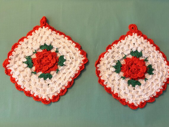 VINTAGE Set of 2 Crochet Orange Potholders