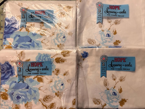 VINTAGE SHEET SET 6 pieces, 2 Flat Double Full Sheets and 4 Pillowcases Floral Blue Still in Package nip