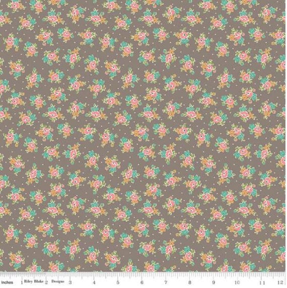 FABRIC FARMER'S DAUGHTER Lori Holt Rustic Bouquet