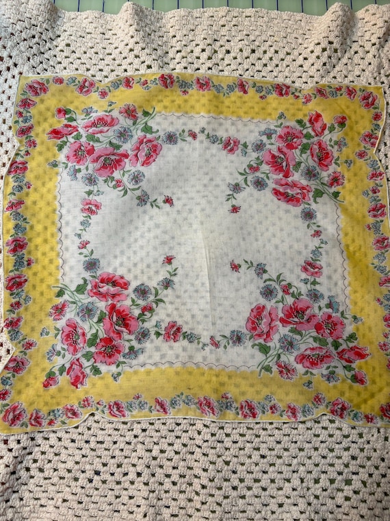 VINTAGE Yellow Floral ROSES Hankie
