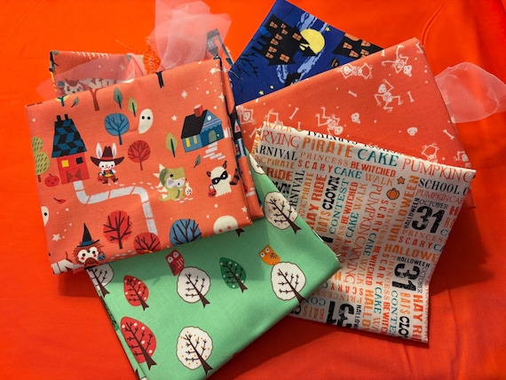 FABRIC HALLOWEEN Fat Quarter Bundle Ours Exclusively