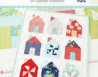 PATTERN mini HOUSE quilt wall hanging Dwell   We combine shipping