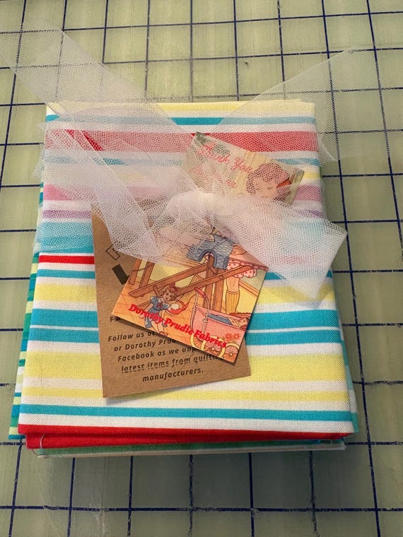 FABRIC JUST STRIPES Fat Quarter Bundle