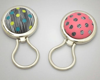 Magnetic Pin Daisies w/Purple Yellow Stripes Magnetic ID Badge Eyeglass Holder 