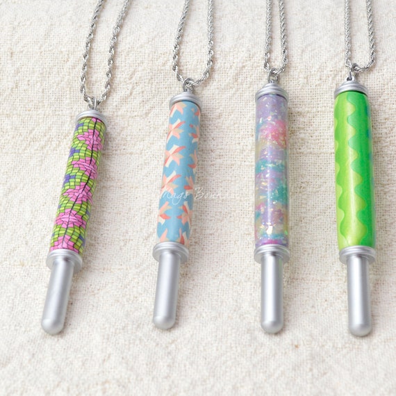 Seam Ripper Necklace - Sewing Accessory  - Quilter's Accessory - Weeding tool -Quilters Gift - Seamstress