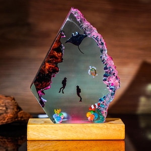 Manta Rochen und Taucher Nachtlicht, Tiefsee Nacht Lichter, Epoxidharz Holz Tischlampe, Geschenk für Ihn, Weihnachtsgeschenk, Dekorative Lichter