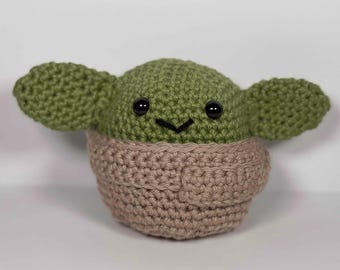 Crochet Green Alien Baby Plush: Handmade Sci-Fi Toy Doll
