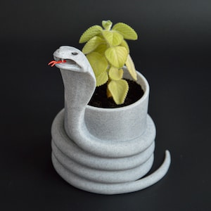 Snake Plant Pot, Reptile Succulent Planter, Funny Indoor Pot, Cool Serpent Decor, Cobra Flower Pot, Animal Accessories, Top-Selling Gift