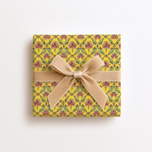Vintage Chic Iris Pattern Wrapping Paper Yellow Retro Floral Gift Wrap Roll Feminine Birthday Present Packaging image 10