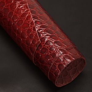 Modello in pietra di coccodrillo, pelle bordeaux, 1,8 mq, 1,5-1,8 mm, pelle di vitello, per artigianato, pieno fiore, pelle intera, vera pelle, pelle pazza