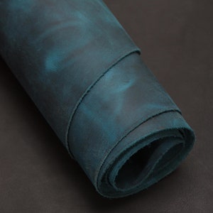 Turquoise Crazy, 2,2 mq. Vera pelle pieno fiore conciata all'olio, pelle bovina Crazy Horse, pelle per artigianato, pull-up, prima scelta, 1,6-1,8 mm