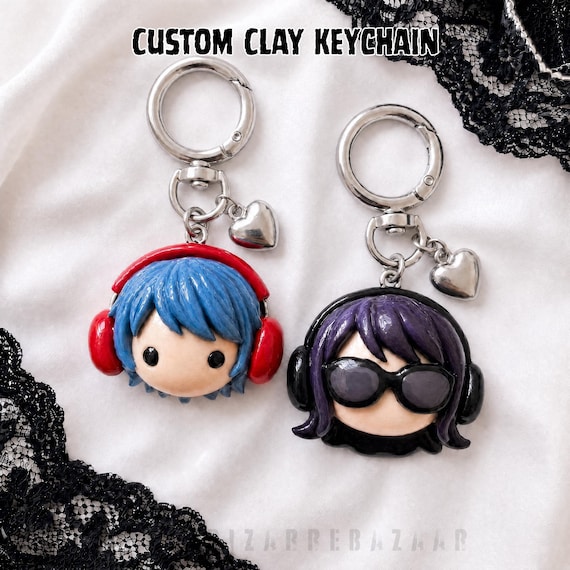 Custom Clay Keychain –  Handmade Mini Figurine Head Pendant, Personalized Kawaii Couple Gift