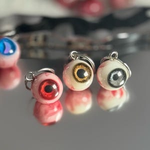 Realistic Resin Human Eyeball Dangle Earrings, Handmade Jewelry, Gift for Goth