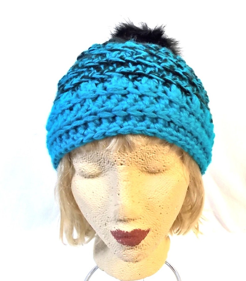 Crocheted Bumpy Beanie Winter hat with Faux fur pompom