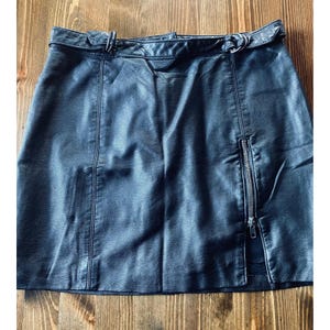 Vintage Clothing | Free People | Black Vegan Leather | Mini Skirt | Zipper Detail | Women | Y2K image 1