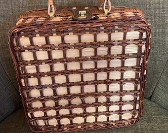 Vintage Wicker Picnic Basket for Two | Red Plastic Plates Included | Blue and White Gingham