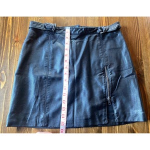 Vintage Clothing | Free People | Black Vegan Leather | Mini Skirt | Zipper Detail | Women | Y2K image 7