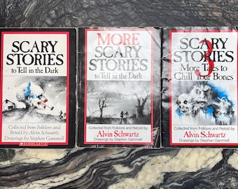 Vintage Book, Scary Stories to Tell in the Dark, 1,2,3, Collected from Folklore, Alvin Schwartz, Drawings - Stephen Gammell, Scholastic