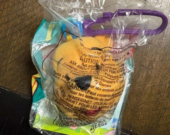 Juguete vintage - Sellado, Juguete McDonald, 1999, Winnie the Pooh, Peluche con clip, Juguete coleccionable