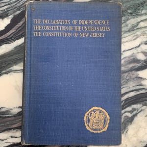 the declaration of independence and the constitution of the united states book