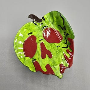 Disney Snow White evil queen poison red & green apple hair claw ￼ Disney Snow White and the Seven Dwarfs Poison Apple Figural  main image 2