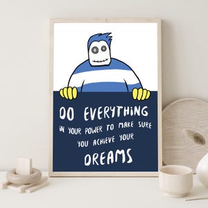 Arte de pared con una afirmación positiva de una muñeca peculiar / Decoración del hogar Achieve Your Dreams - Arte de pared con dibujos animados motivacionales para niños y adultos - Blue Art