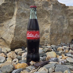 Fallout 3 - Accesorio de botella de Nuka Cola