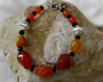 Red Agate Gemstone Bracelet, Red Carnelian Gemstone Jewelry, Southwest Gemstone Bracelet, Women's Agate Jewelry, Red and Black Jewelry Gift