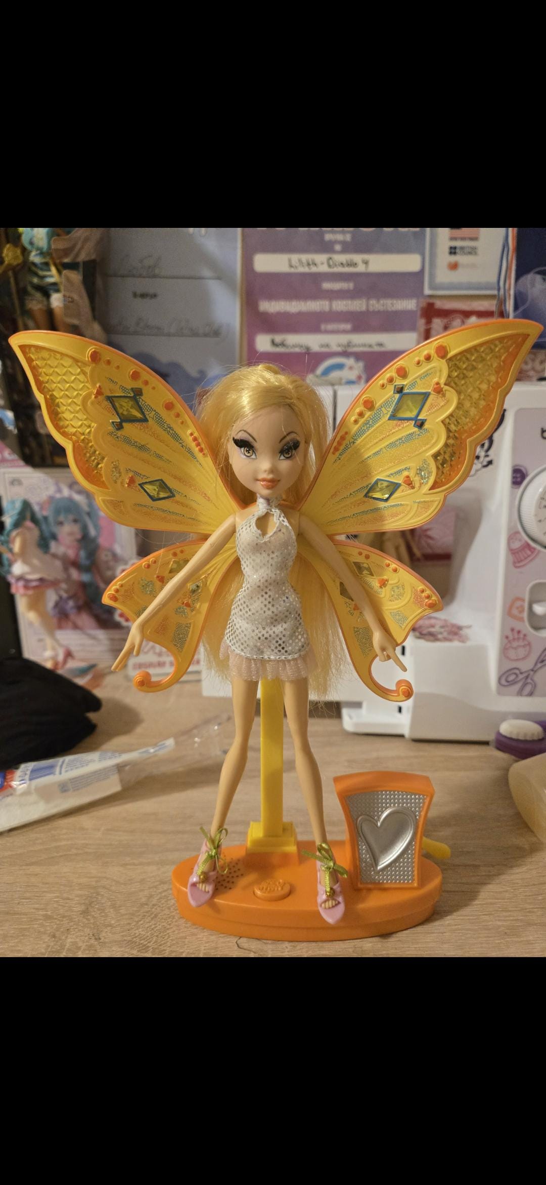 Poupée Winx Stella Sing And Sparkle, Mattel, Bon état D'occasion