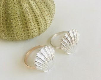 Sunrise Shell Ring with Wings