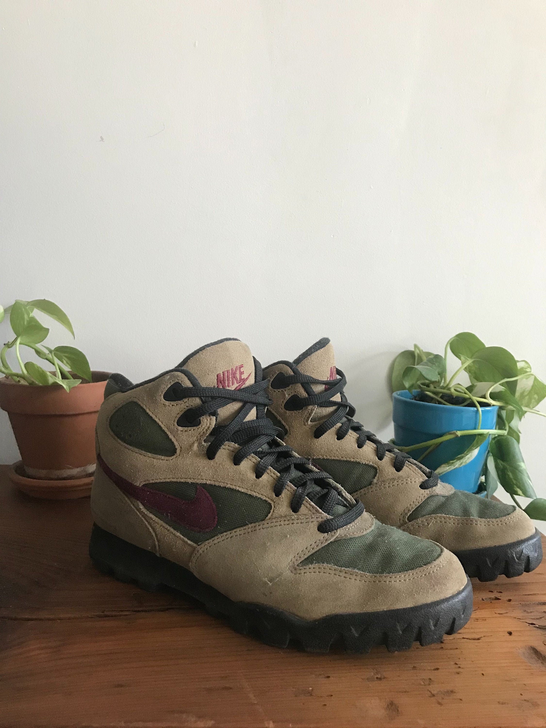Vintage Nike Hiking Boots - Etsy