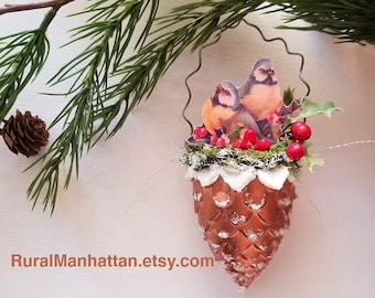 Bird Nest Ornament Winter Robin Bird Couple Ornie Christmas Tree Holly Berries Pinecone Snow Glitter Old-Fashioned Inspired