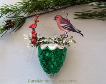 Bird Nest Ornament Finch Bird Green Ornie Christmas Tree Berries Pinecone Moss Snow Glitter Old-Fashioned Victorian Inspired