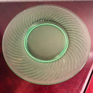 Uranium Glass, Hocking Glass Style Uranium Plate with Swirl Pattern, Uranium Plate, UV Glow, 8” Diameter, UV Glow, Vaseline Glass Plate